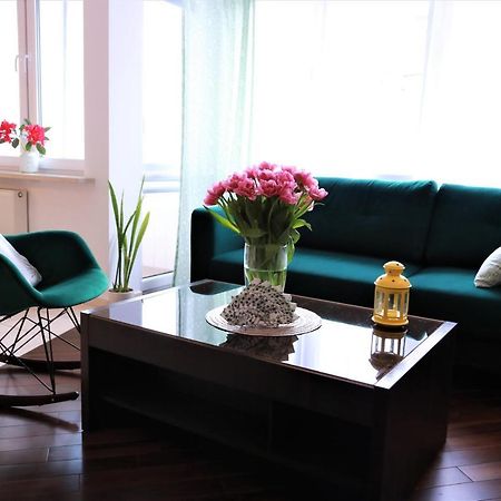 Stylish And Spacious By Cooee Apartments وارسو المظهر الخارجي الصورة