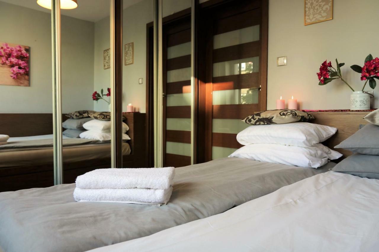 Stylish And Spacious By Cooee Apartments وارسو المظهر الخارجي الصورة